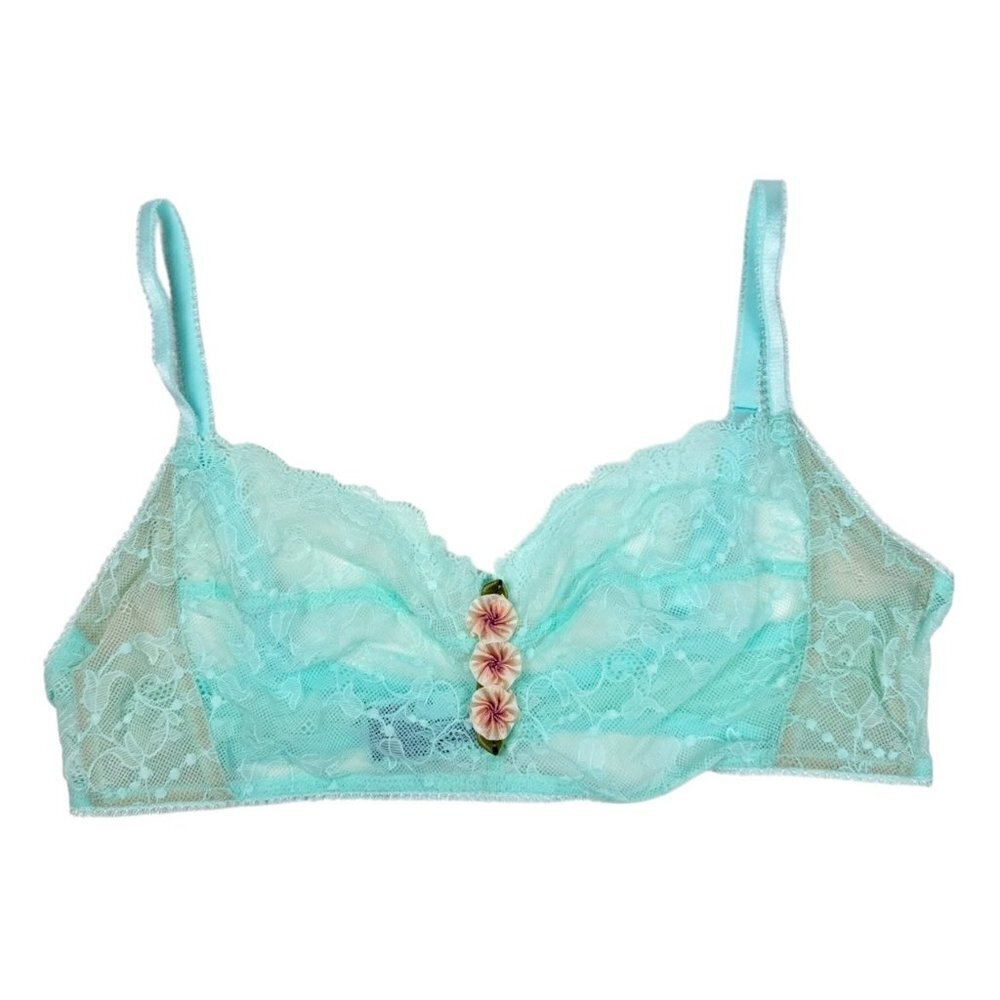 NWOT GAP Body Floral Lace Bralette Sz.L Mint Green Soft Cups Sheer Lingerie